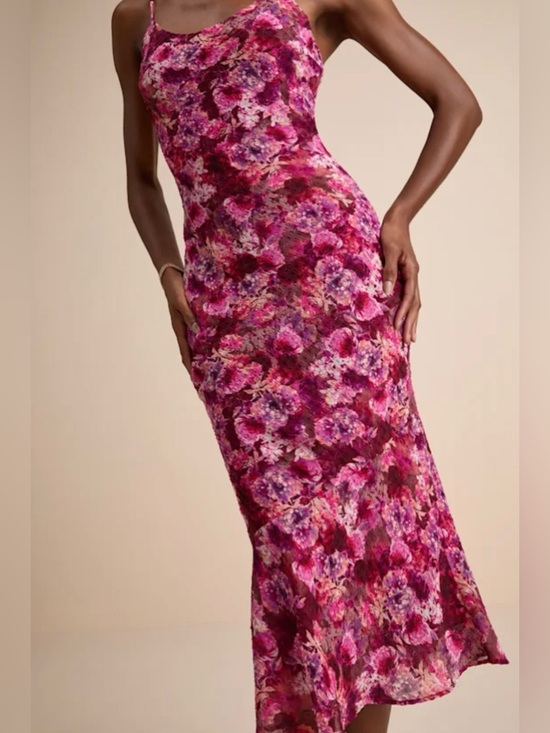 Lulus Janina Textured Midi Dress in Burgundy Floral L NWT - Picture 6 of 7